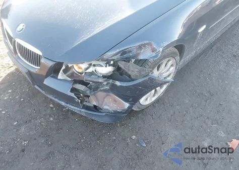 2006 BMW 330Xi z USA, uszkodzony, nr VIN WBAVD33546KV64991